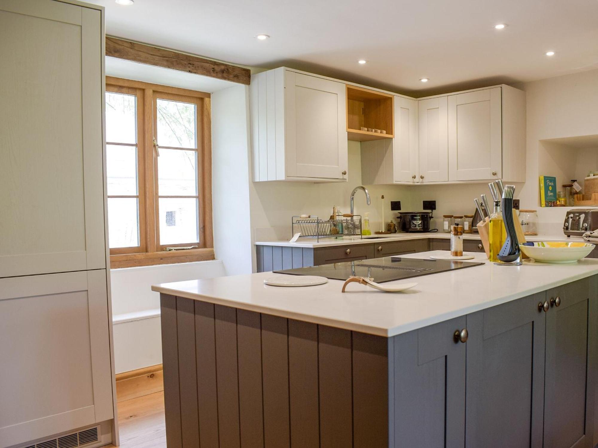 Lower Goytre Farmhouse Llanfair Waterdine 外观 照片